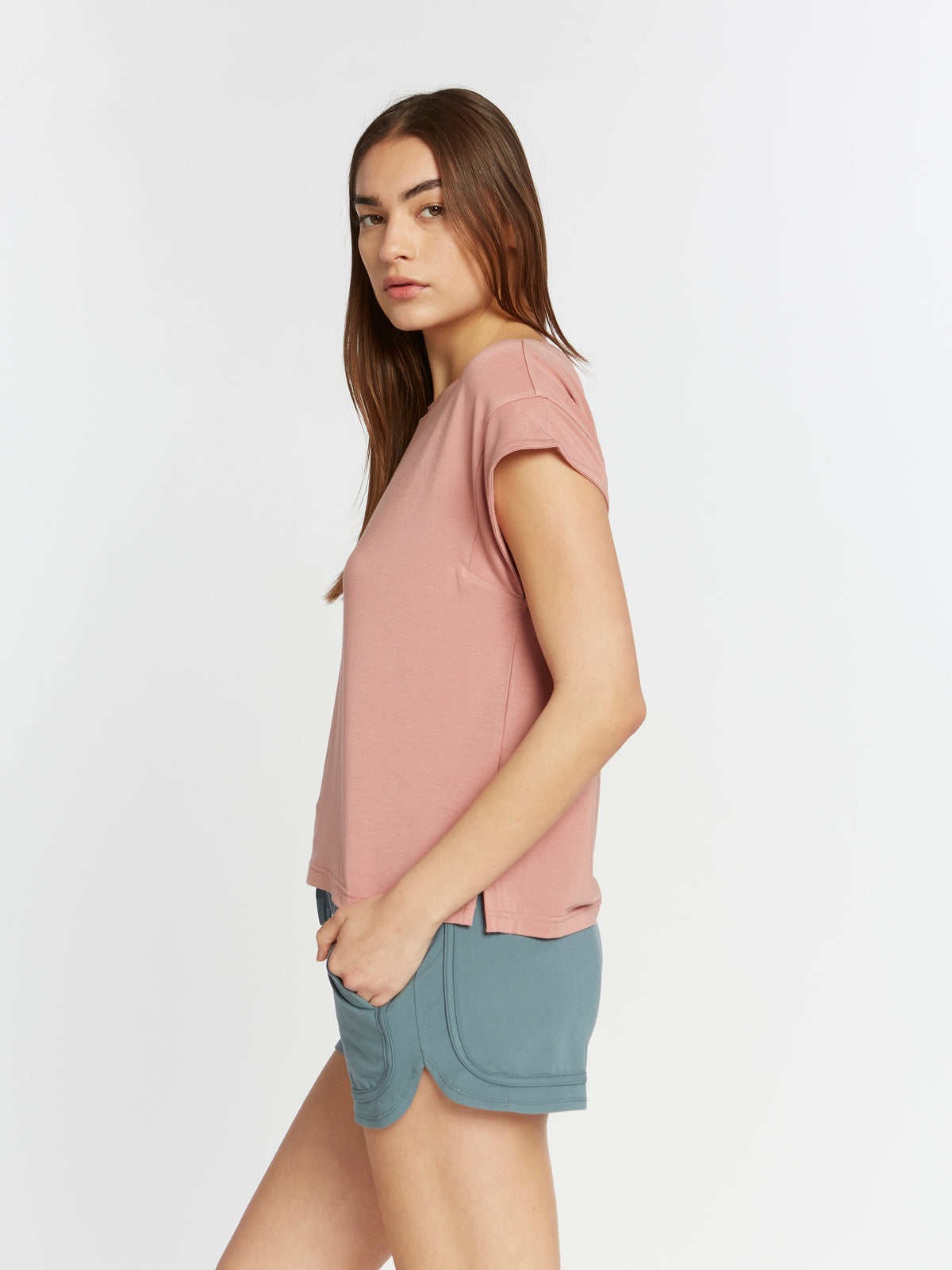 DELLA-MARIE TEE - PRE PACK 6 UNITS