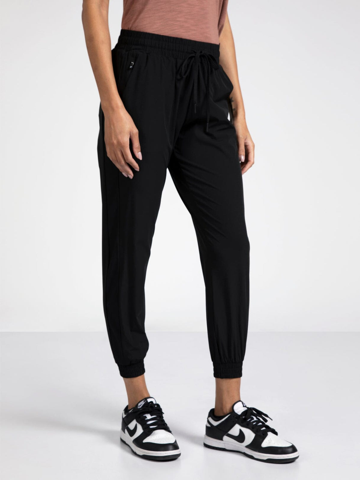 ZUZANA JOGGER - PRE PACK 6 UNITS